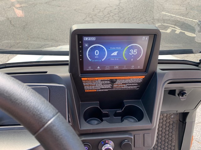 2027 E-Z-GO Liberty 4F XTL ELiTE Lithium Powertrain — photo 6