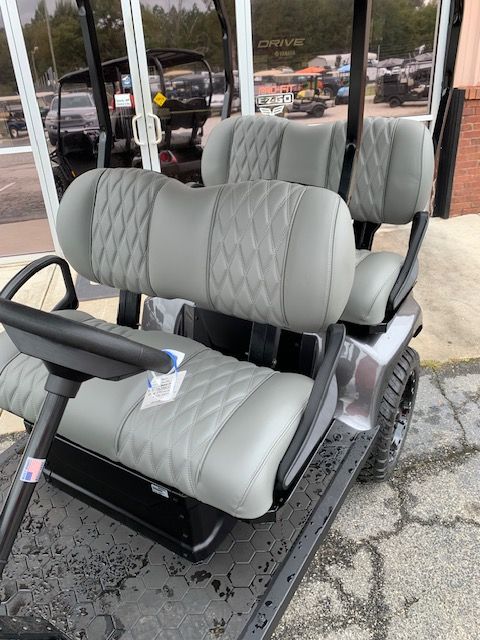 2026 E-Z-GO Liberty Explorer ELiTE Lithium — photo 4