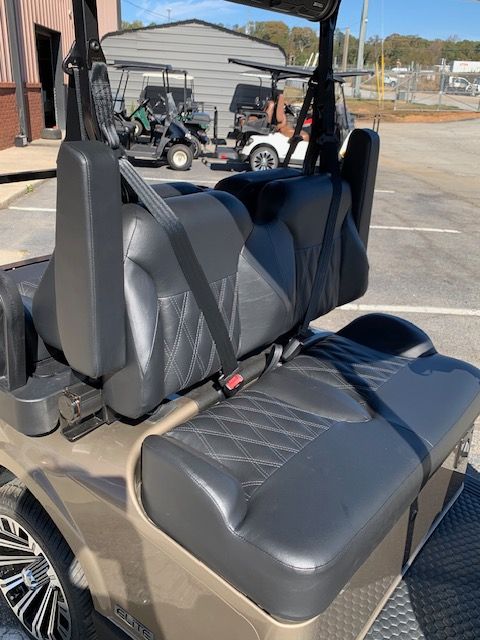 2026 E-Z-GO RXV 4 Touring STL Elite Lithium — photo 6