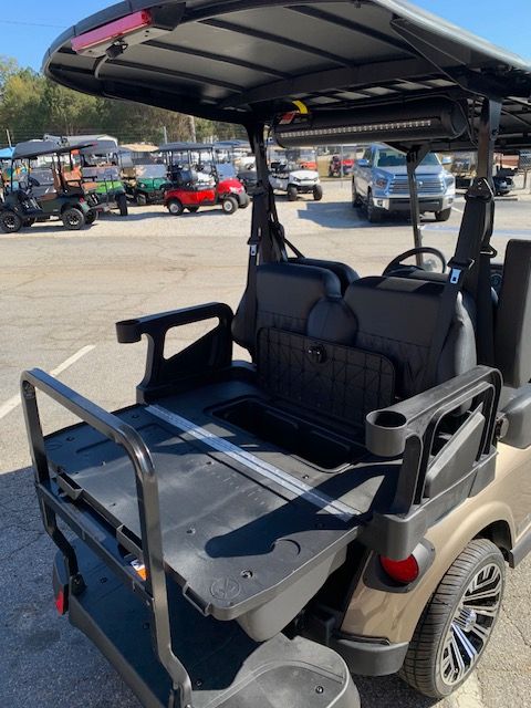 2026 E-Z-GO RXV 4 Touring STL Elite Lithium — photo 10