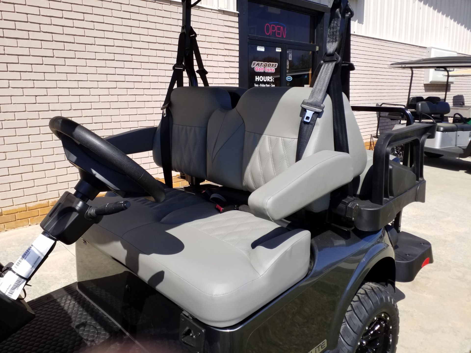 New 2026 E-Z-GO RXV 4 Summit XTL ELiTE Lithium Golf Carts in