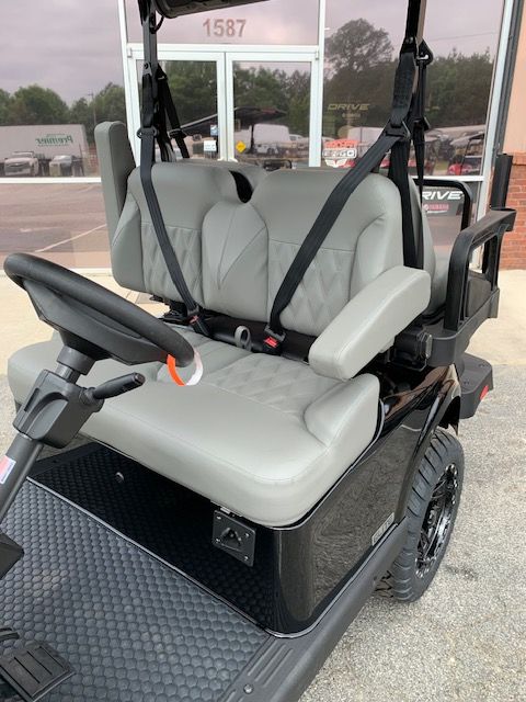 2026 E-Z-GO RXV 4 Summit XTL Elite Lithium — photo 4