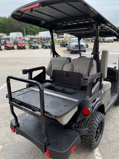 2026 E-Z-GO RXV 4 Summit XTL Elite Lithium — photo 6