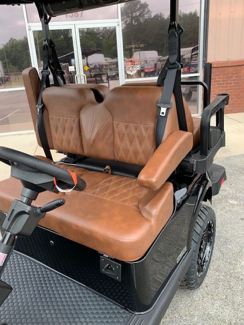 2026 E-Z-GO RXV 4 Summit XTL Elite Lithium — photo 4