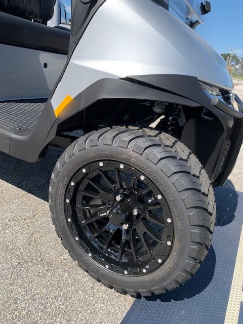 2026 E-Z-GO RXV 4 Summit XTL Elite Lithium — photo 3