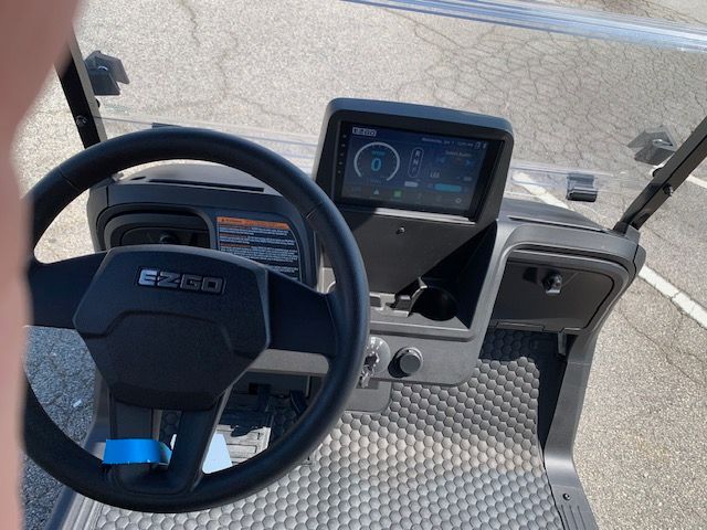 2026 E-Z-GO RXV 4 Summit XTL Elite Lithium — photo 4