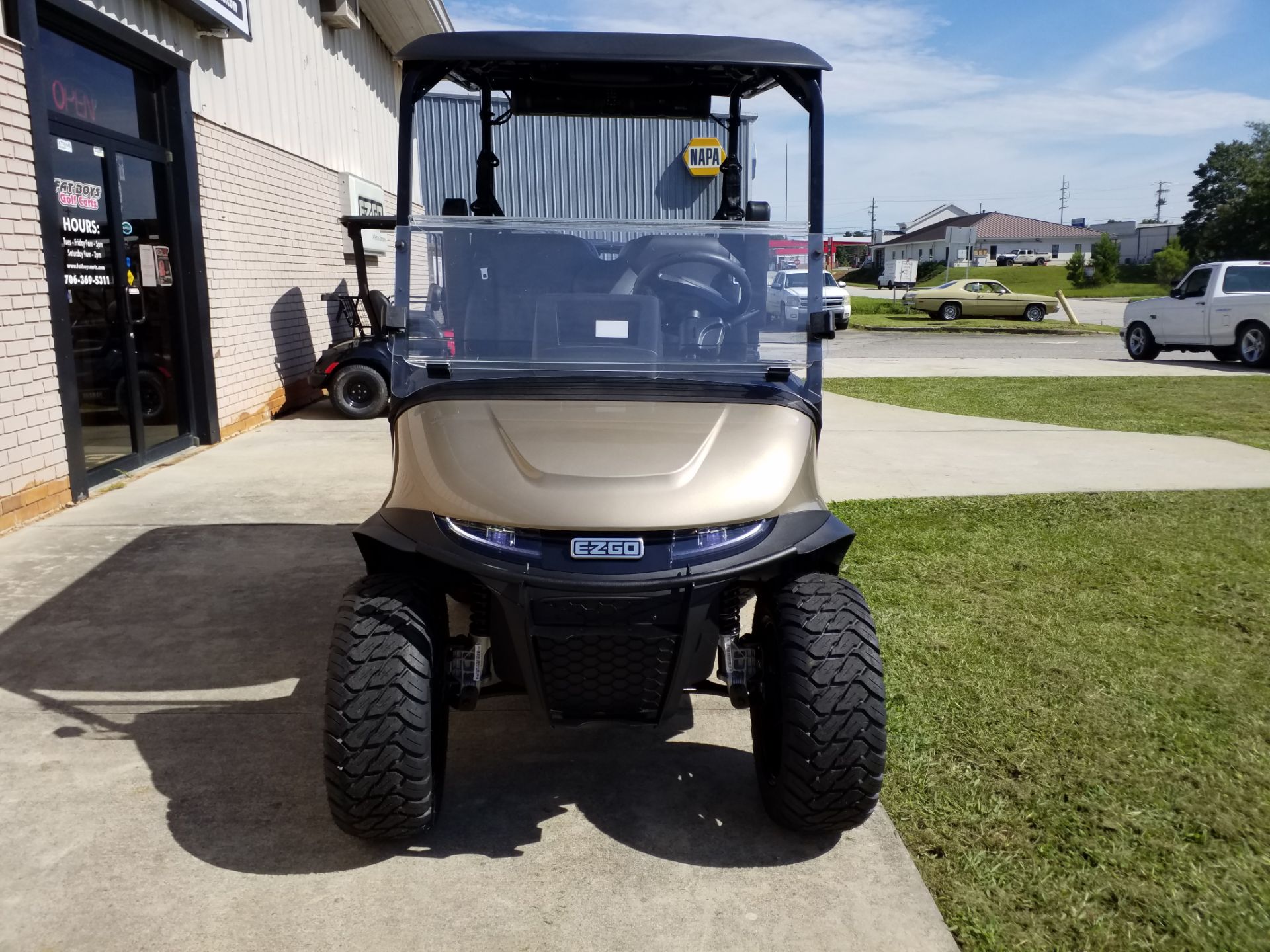 New 2026 E-Z-GO RXV 4 Summit XTL ELiTE Lithium Golf Carts in