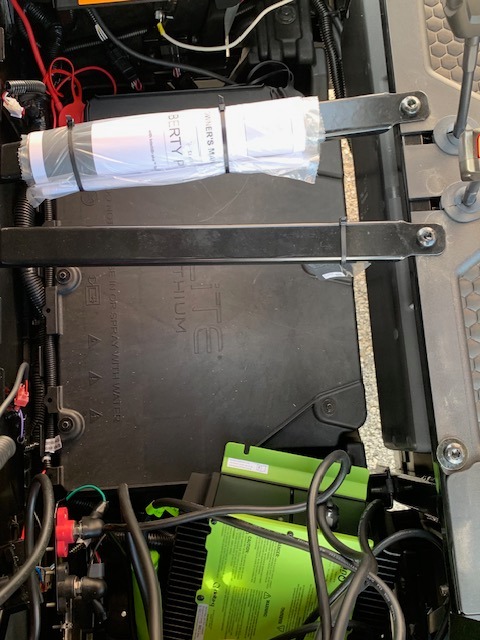 2027 E-Z-GO Liberty 4F XTL ELiTE Lithium Powertrain — photo 14