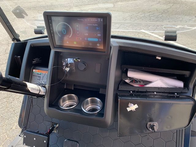 2026 E-Z-GO Liberty Summit XTL ELiTE Lithium — photo 9