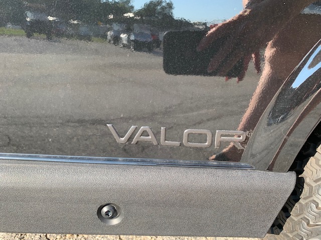 2027 E-Z-GO RXV 4 Valor S 13.5-hp Gas — photo 6