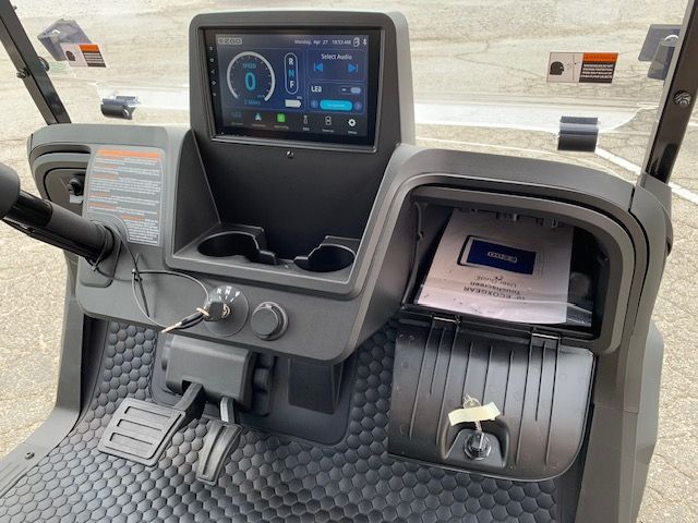 2026 E-Z-GO RXV 4 Summit XTL Elite Lithium — photo 8