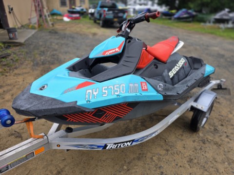 2017 Sea-Doo Spark 2up Trixx iBR — photo 1 of 11