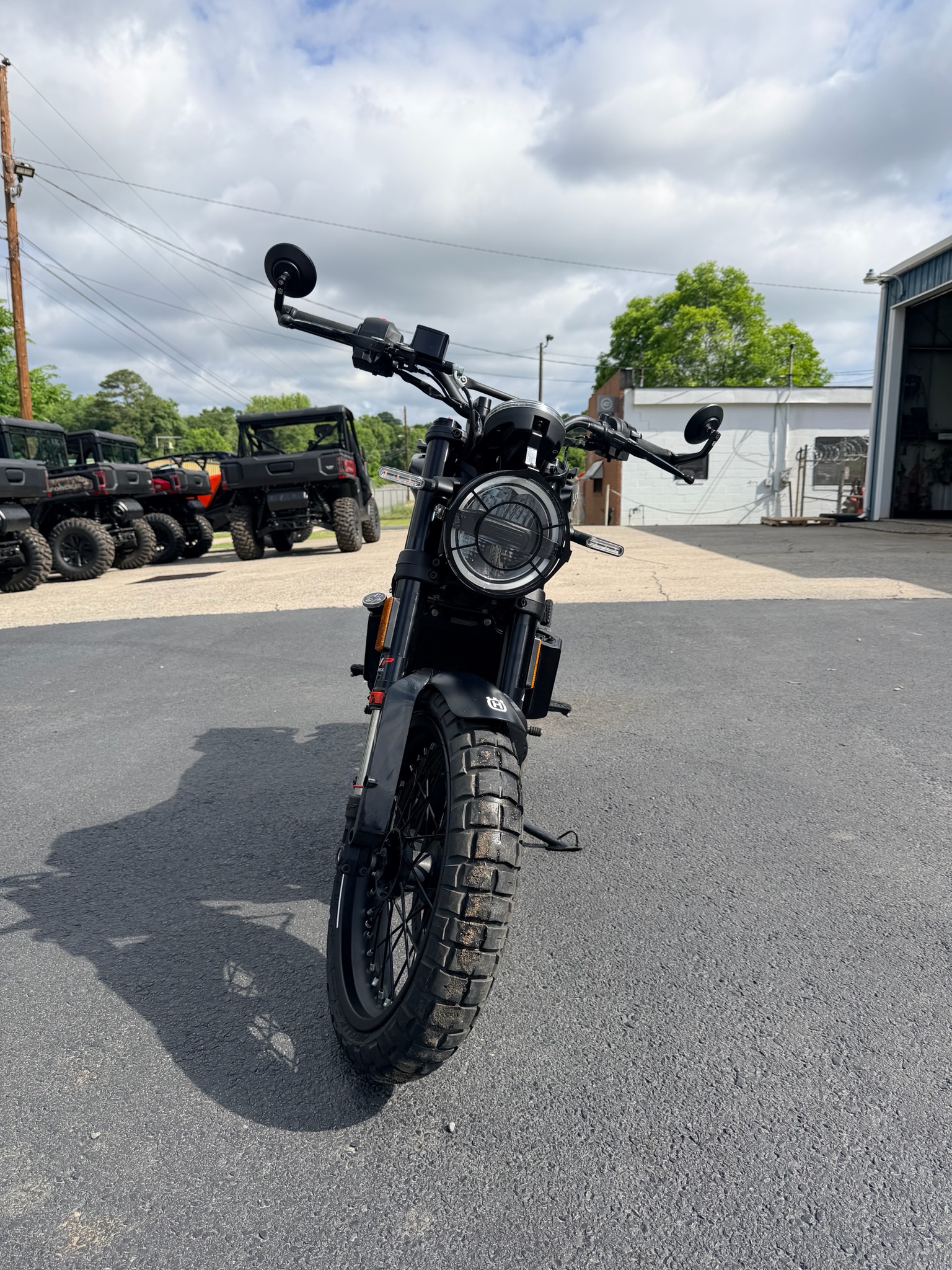 2023 Husqvarna Svartpilen 401 2