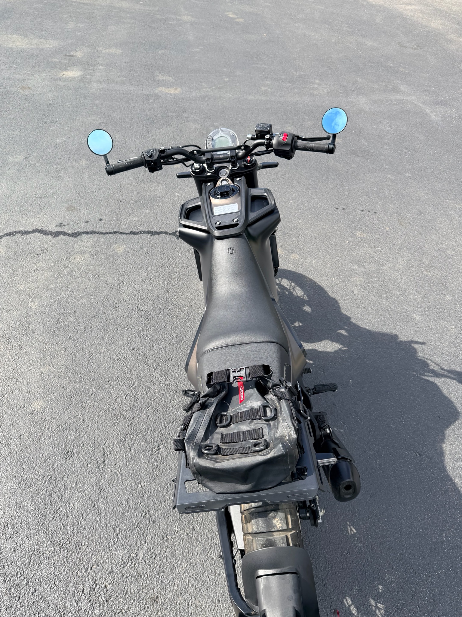2023 Husqvarna Svartpilen 401 4