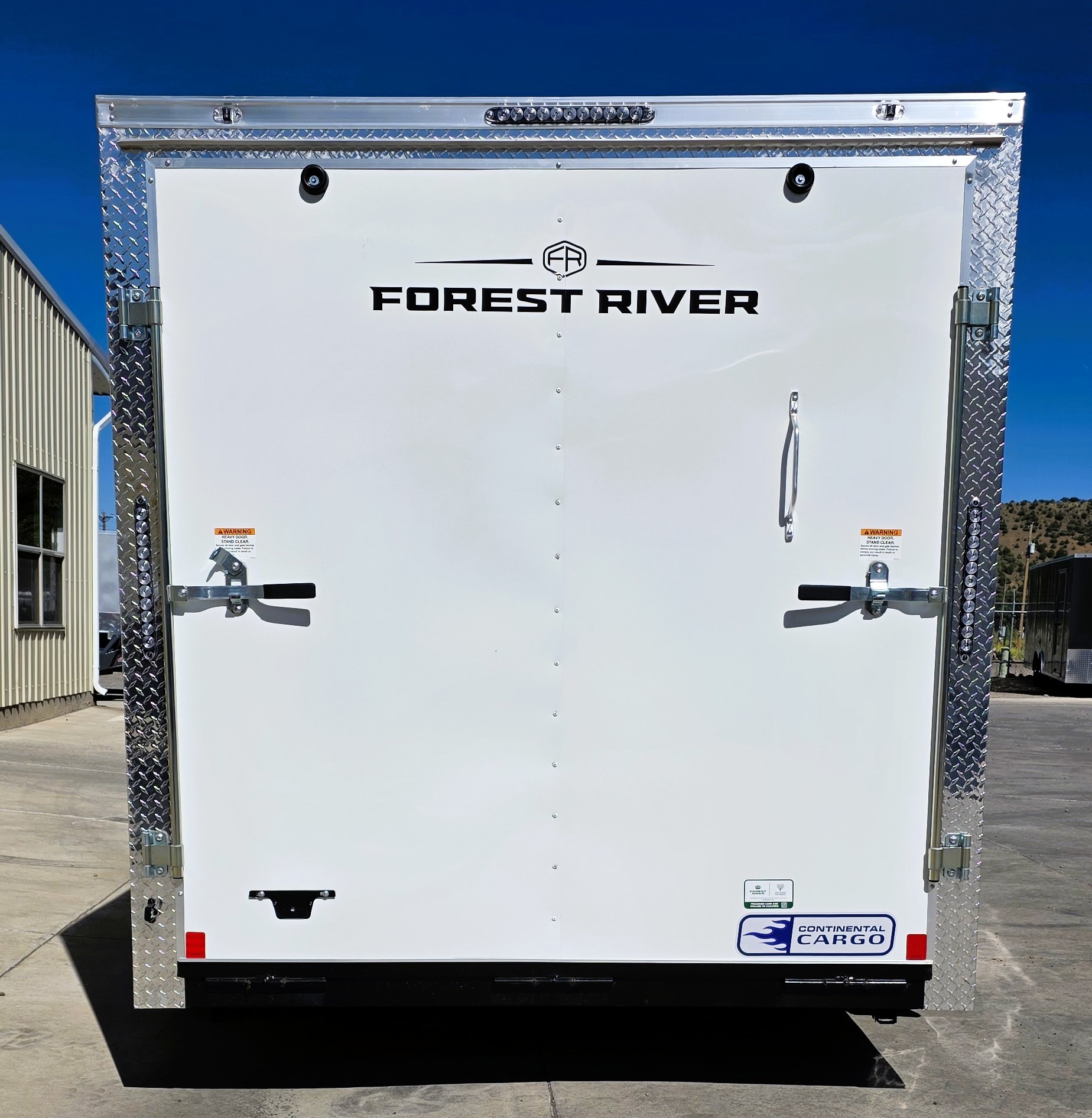 2027 Forest River Inc. photo 4