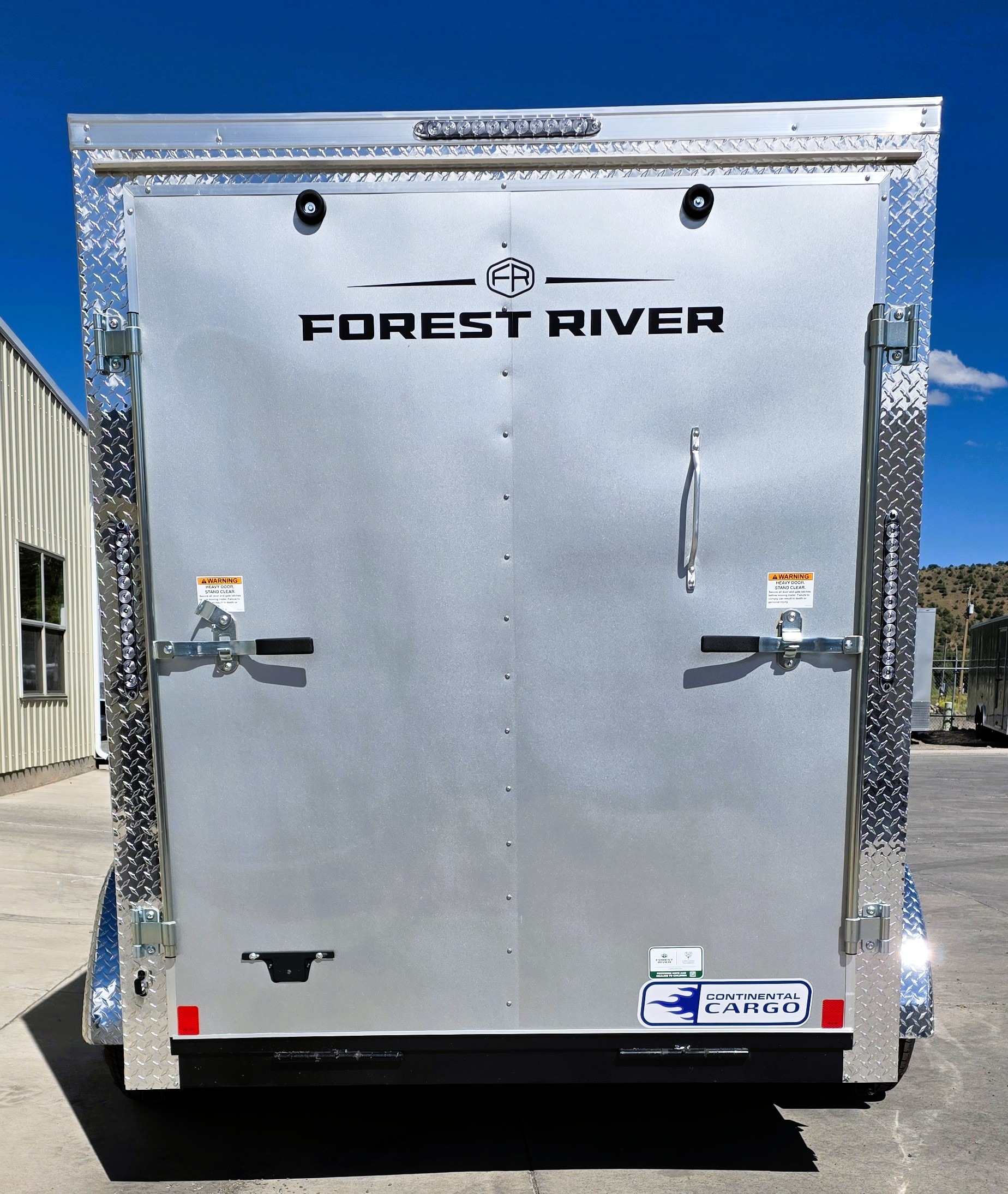 2027 Forest River Inc. photo 5