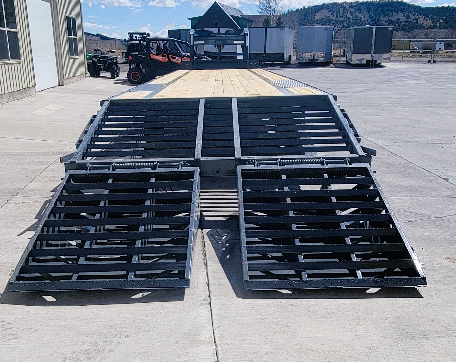 New 2025 Horizon Trailers 102X36 GOOSENECK DECK OVER, South Fork