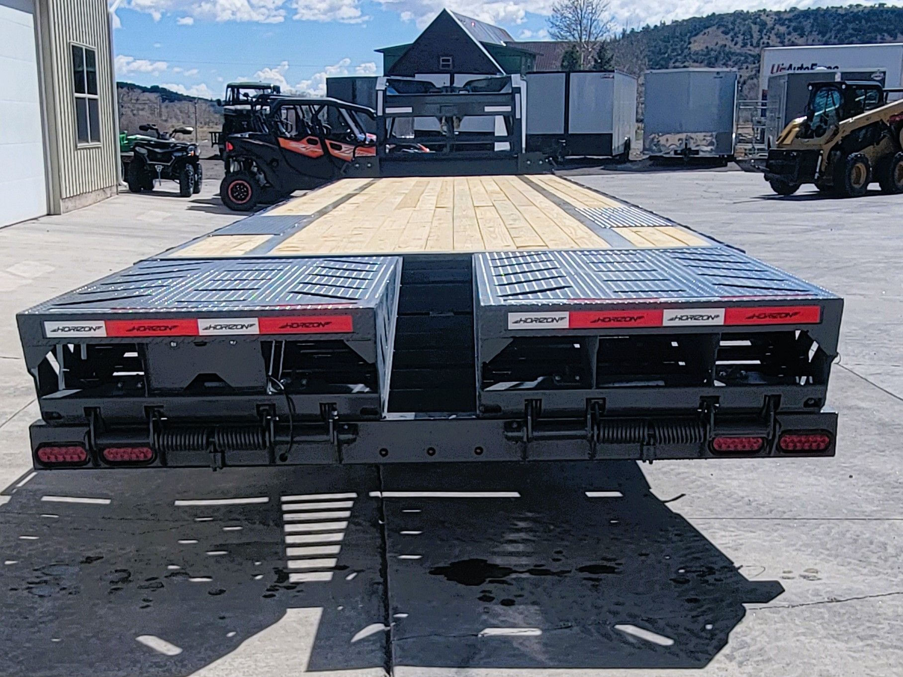 New 2025 Horizon Trailers 102X36 GOOSENECK DECK OVER, South Fork