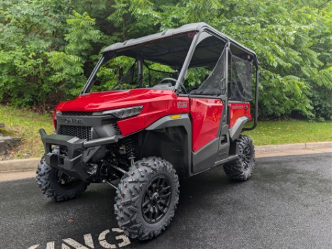 2026 Honda Pioneer 1000-5 Deluxe — photo 1 of 31