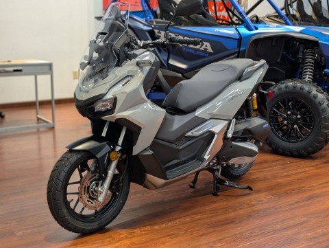 2026 Honda ADV160 — photo 1 of 29