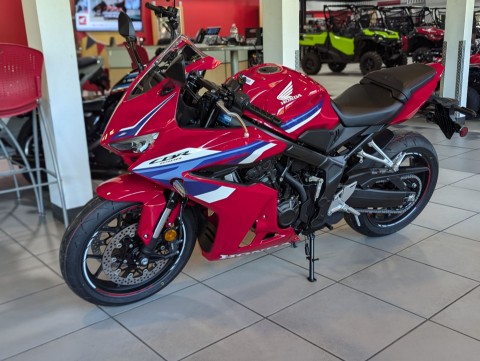 2026 Honda CBR650R E-Clutch — photo 1 of 46