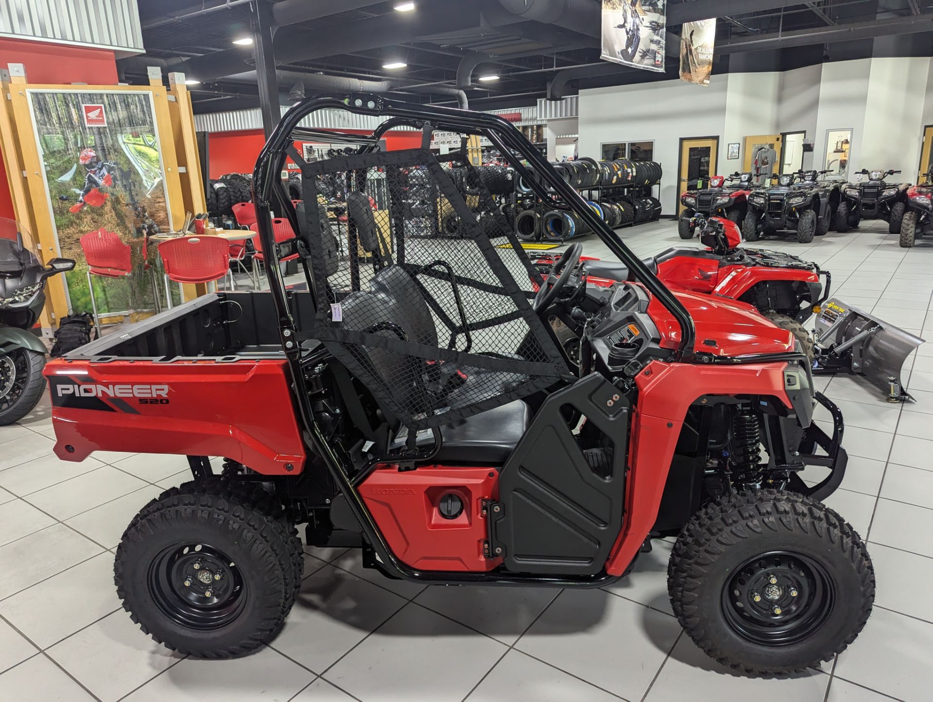 2026 Honda Pioneer 520 6
