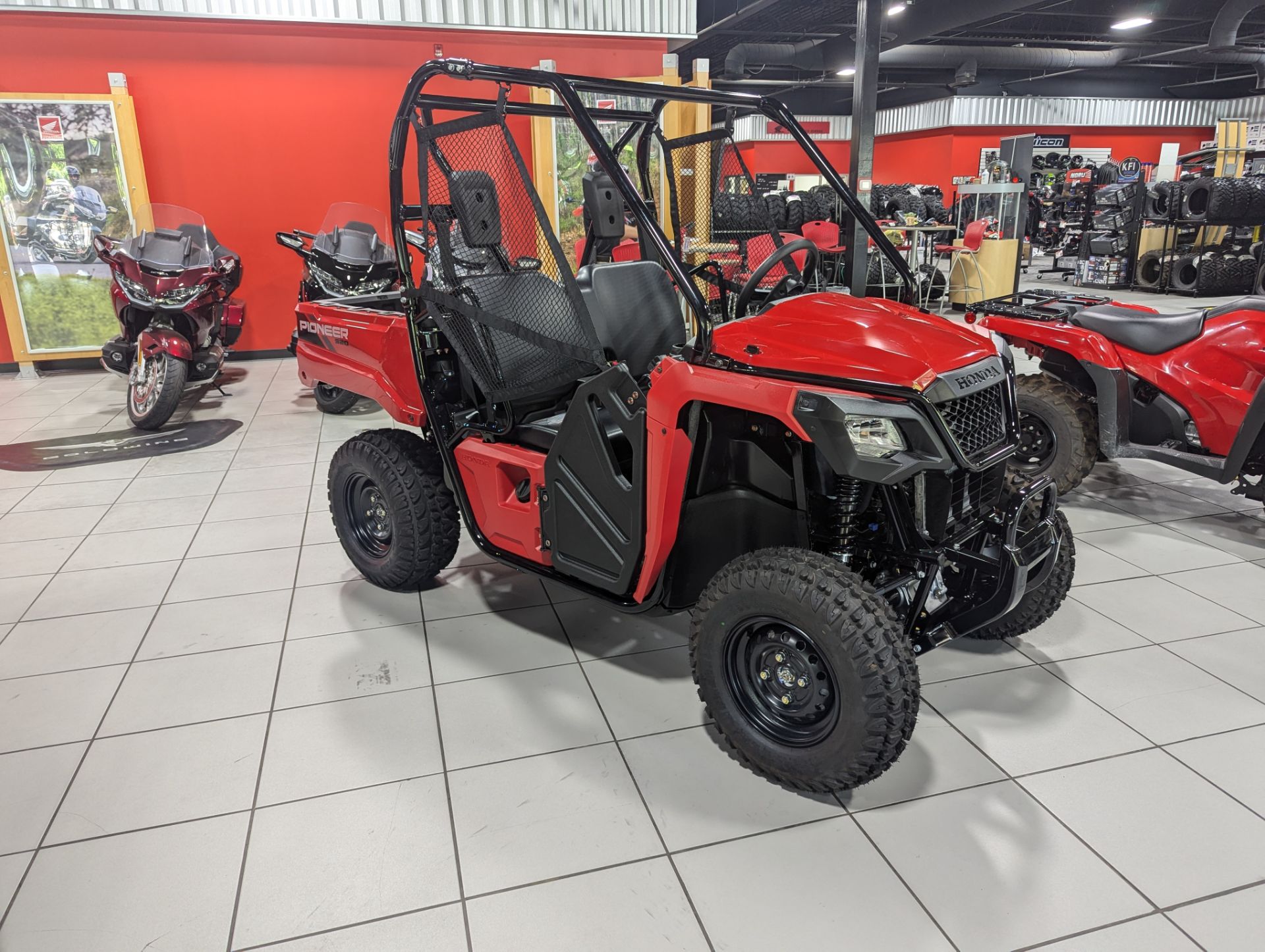 2026 Honda Pioneer 520 7