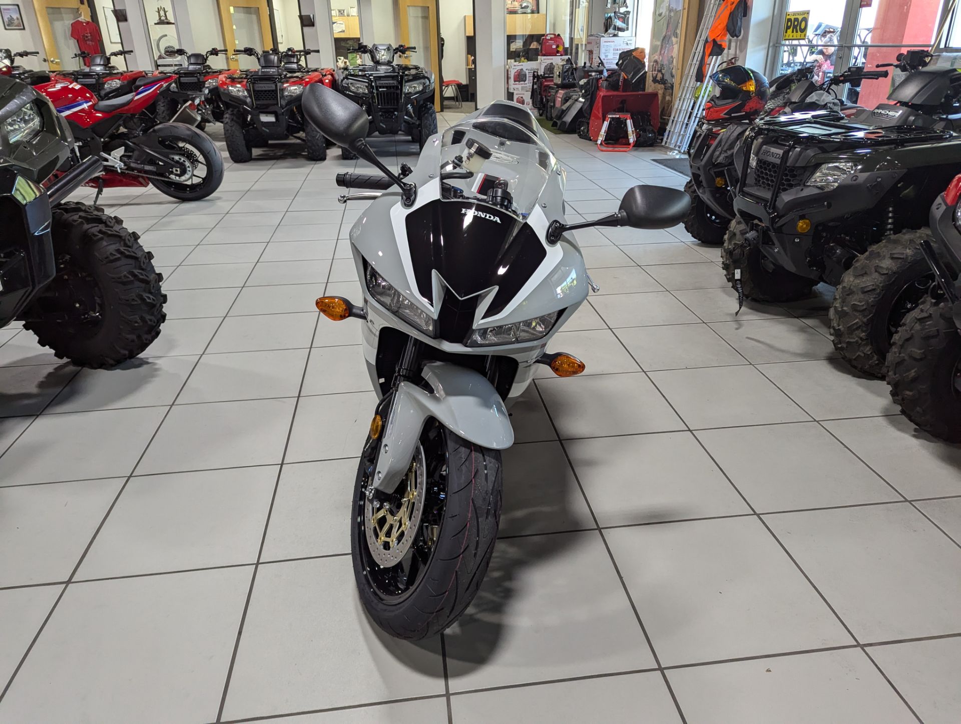 2026 Honda CBR600RR ABS 8