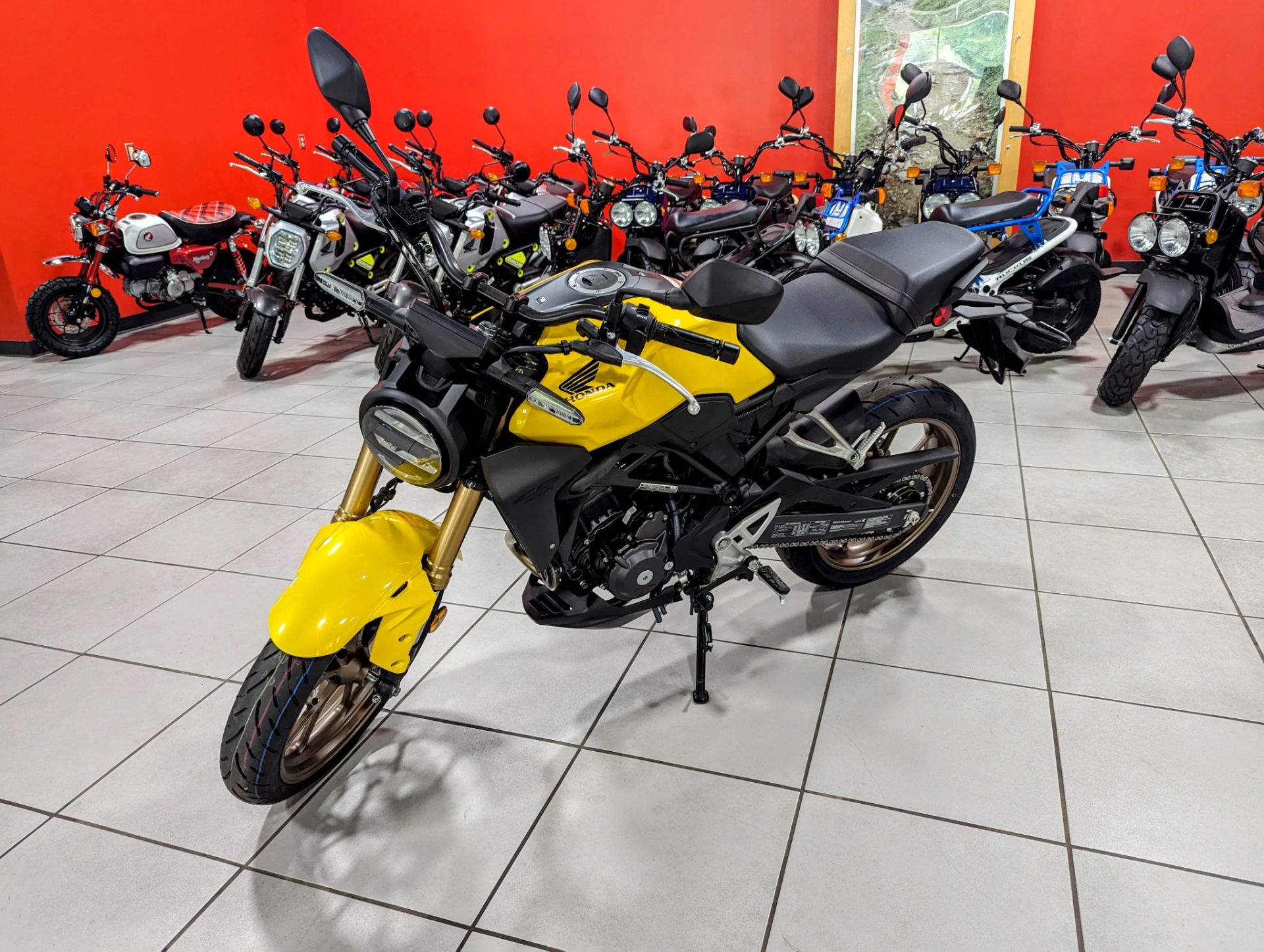 2025 Honda CB300R ABS 1