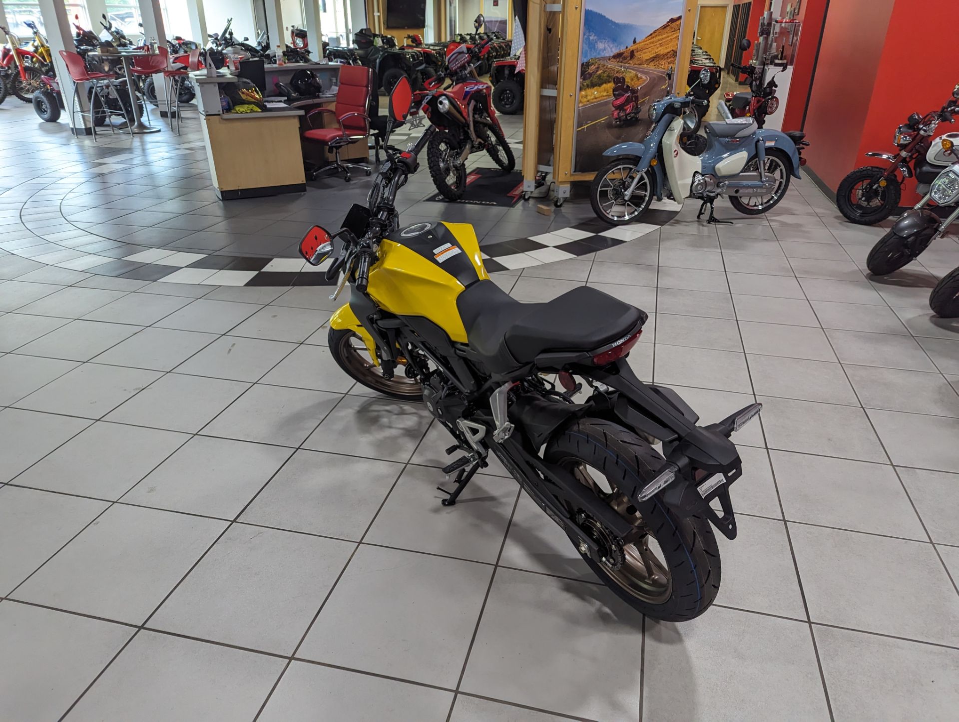 2025 Honda CB300R ABS 3