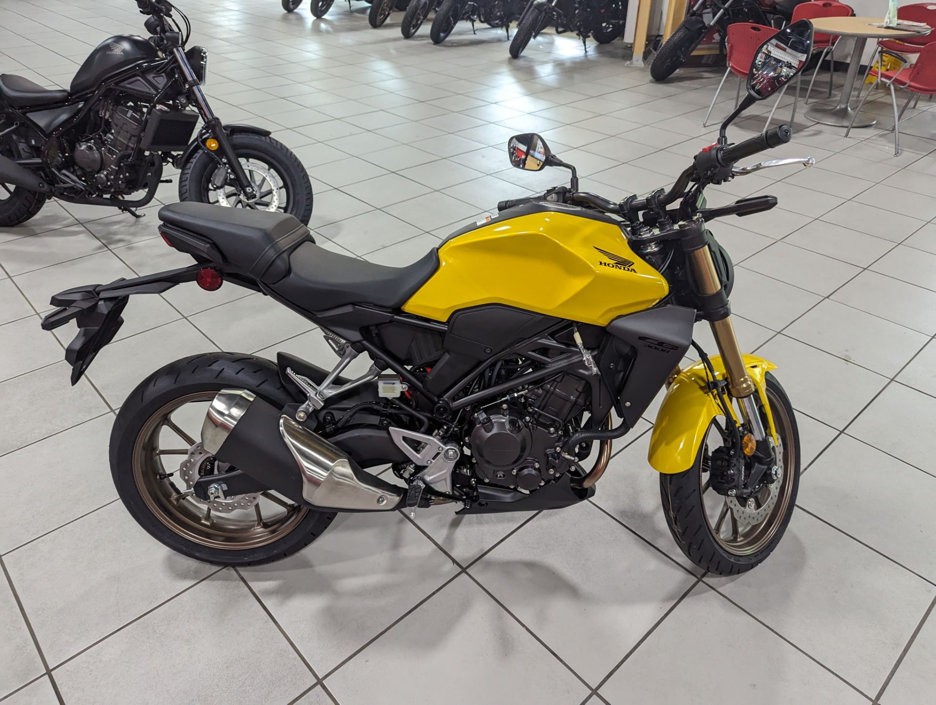 2025 Honda CB300R ABS 6
