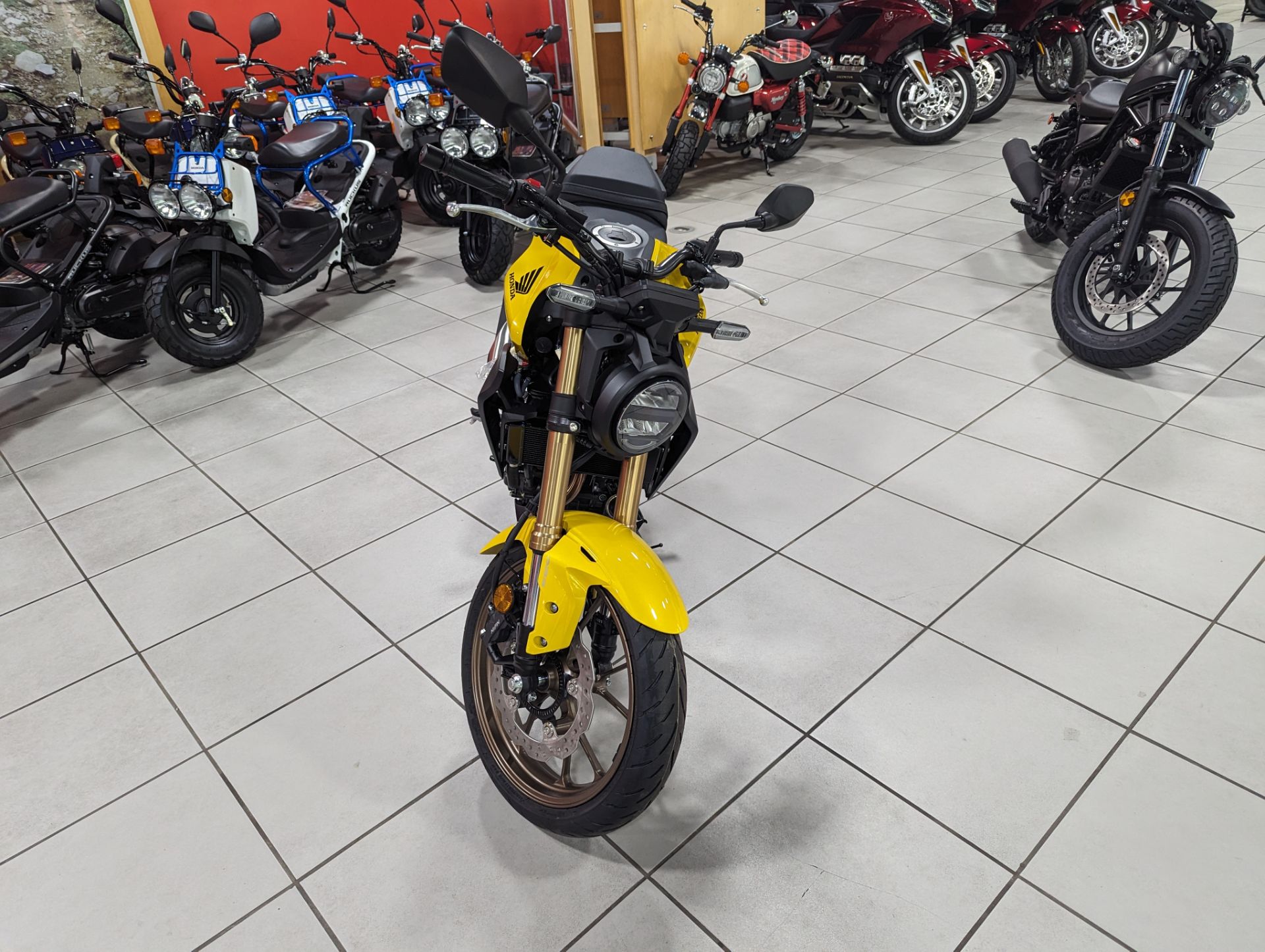 2025 Honda CB300R ABS 8