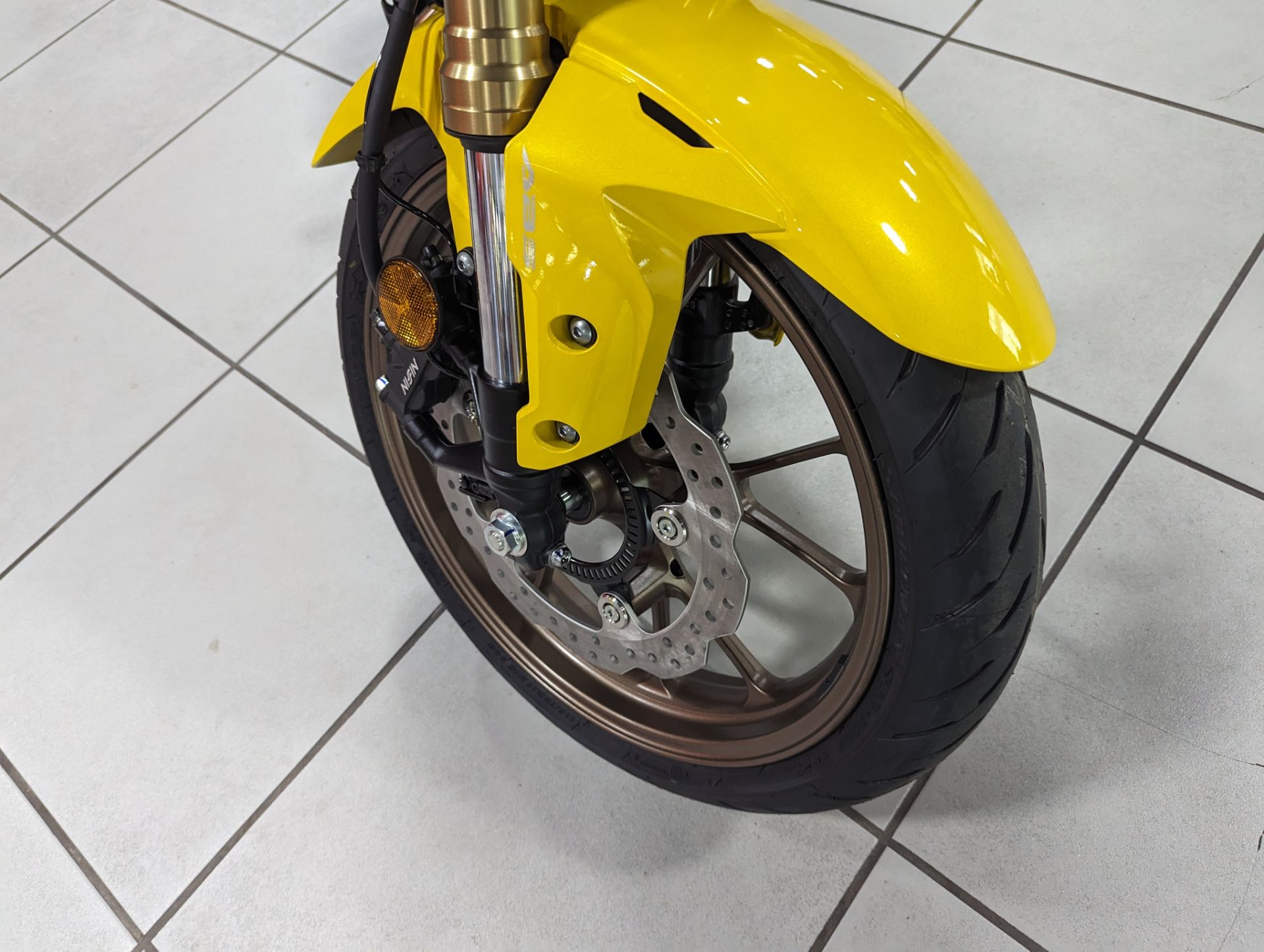 2025 Honda CB300R ABS 10