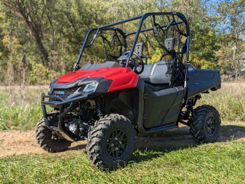 2026 Honda Pioneer 700 Deluxe — photo 1 of 54