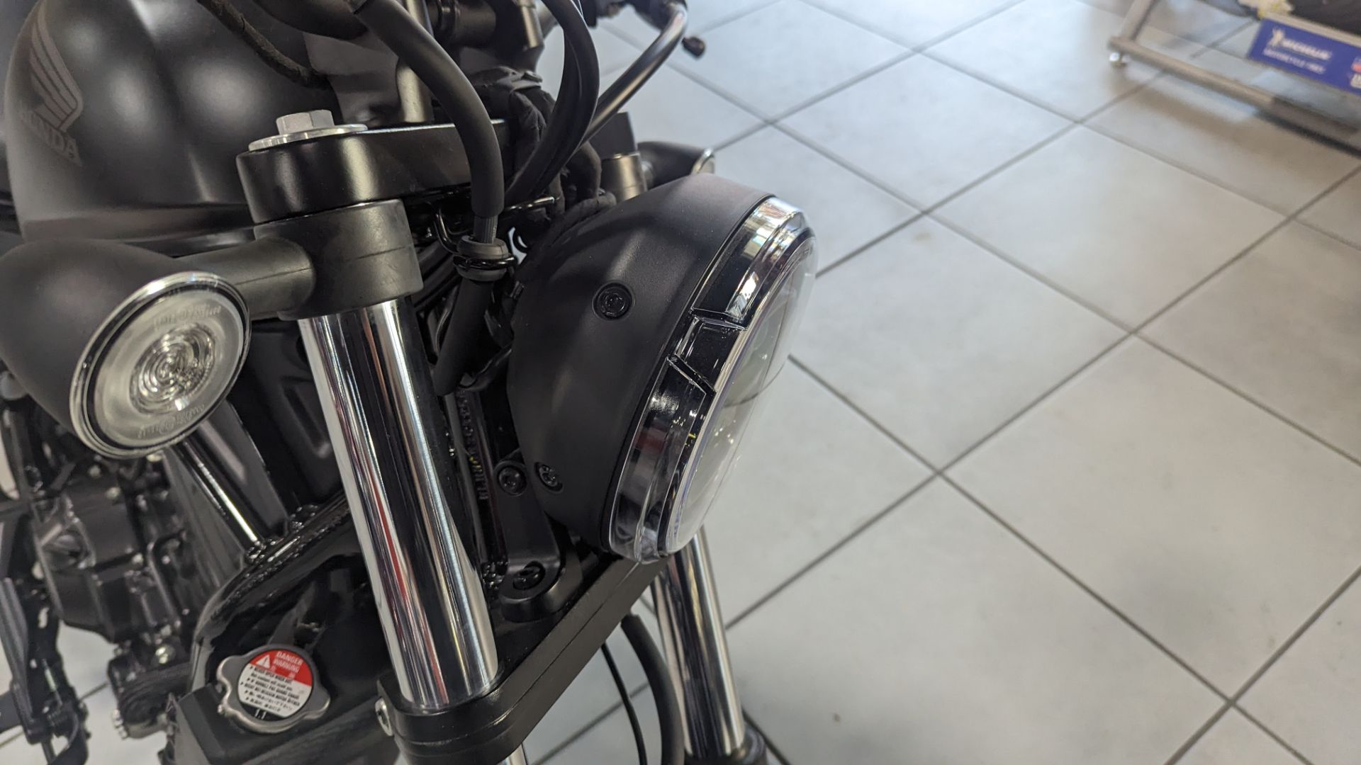 2025 Honda Rebel 300 9