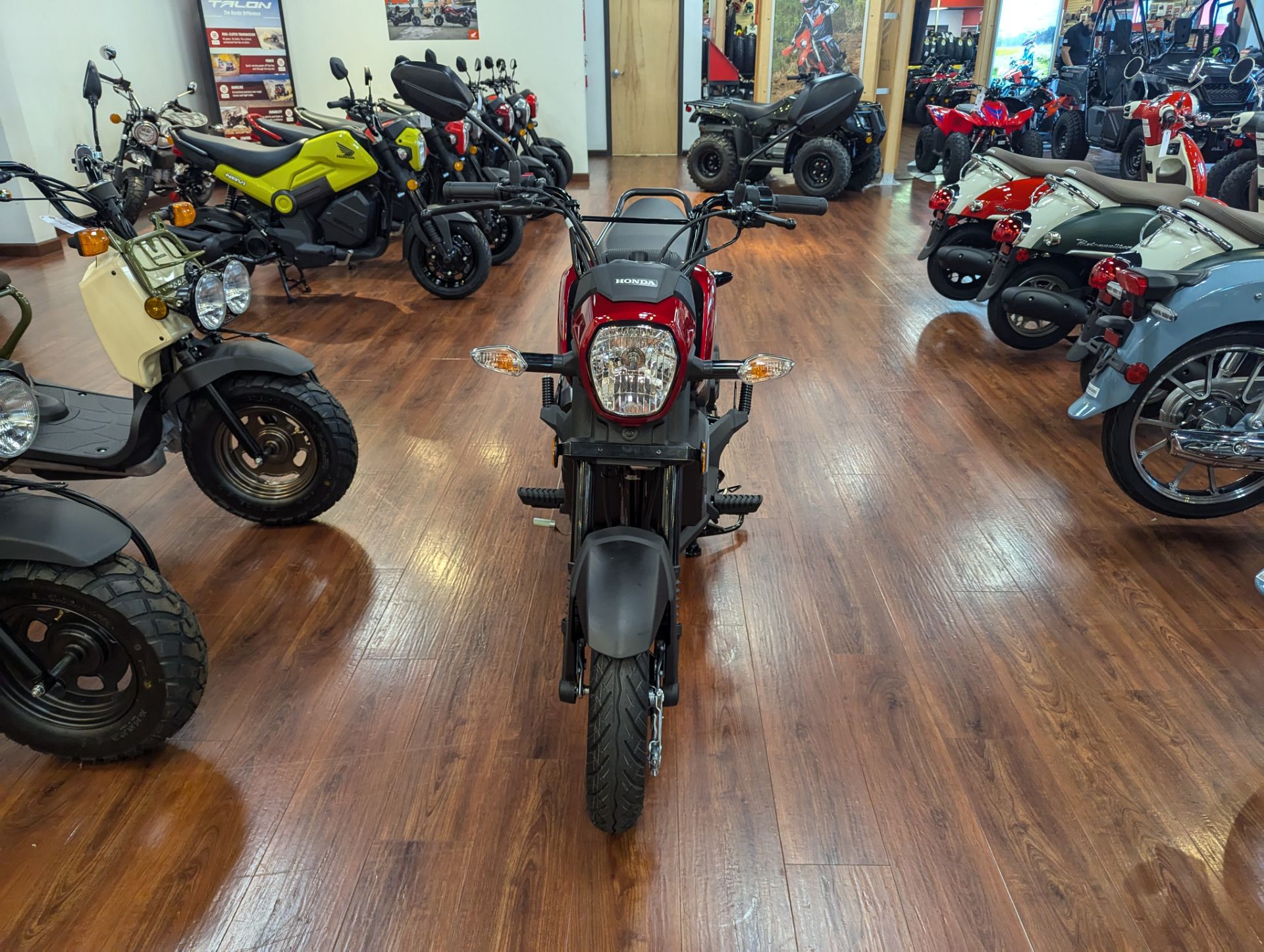 2024 Honda Navi 8