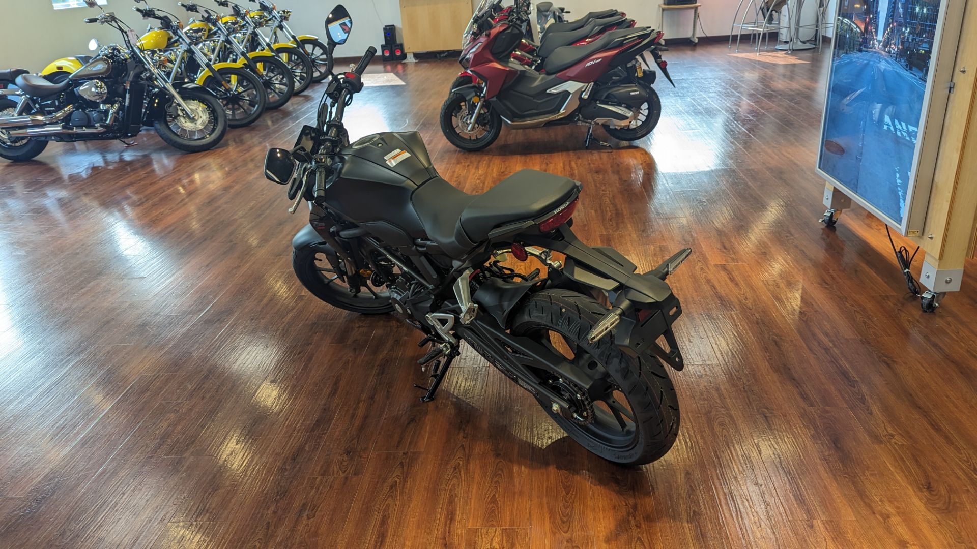 2024 Honda CB300R ABS 3