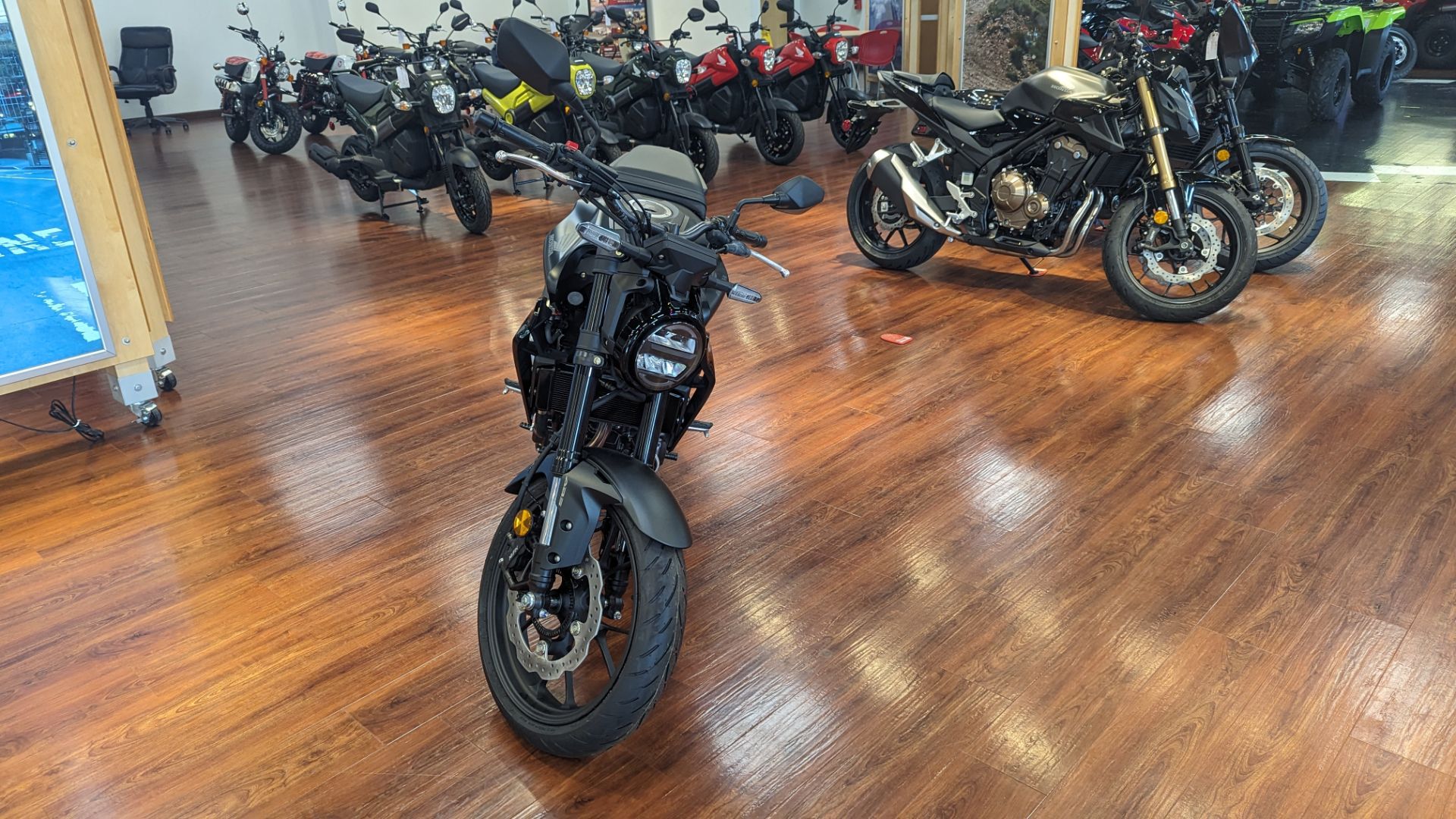 2024 Honda CB300R ABS 8