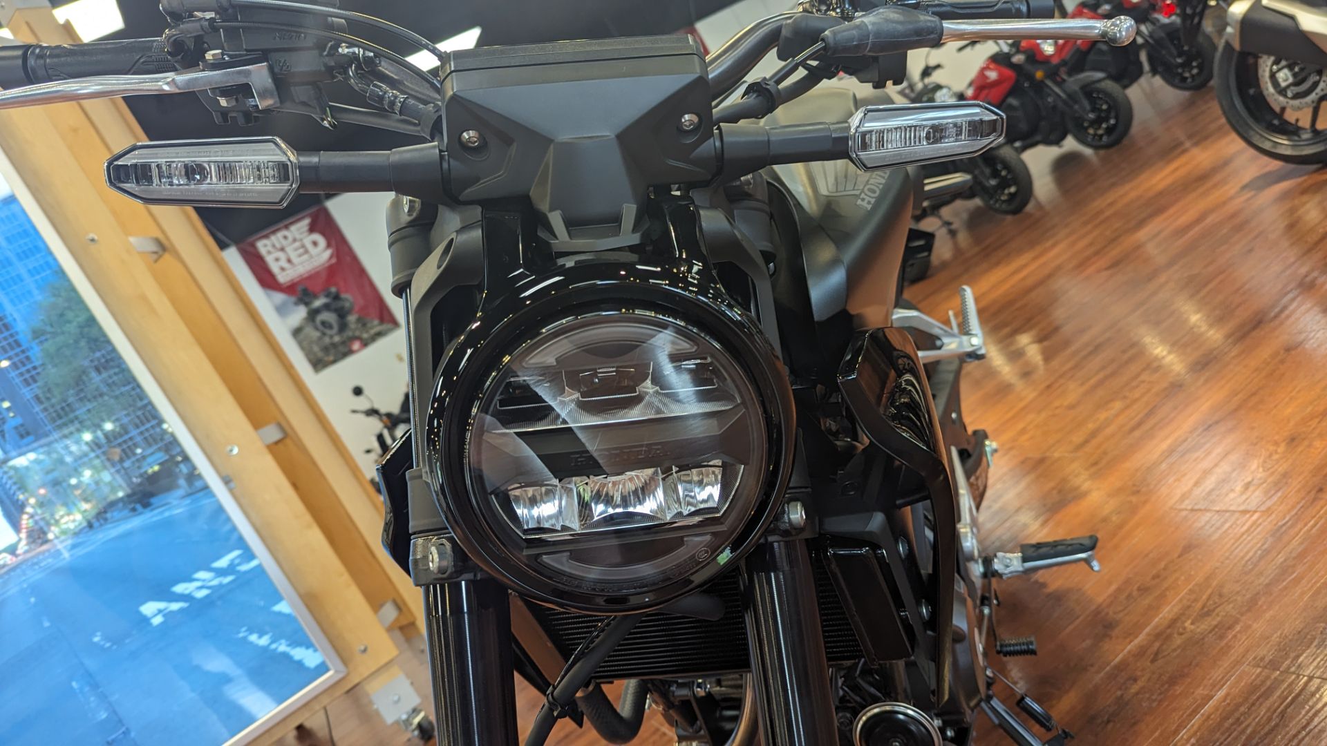 2024 Honda CB300R ABS 9