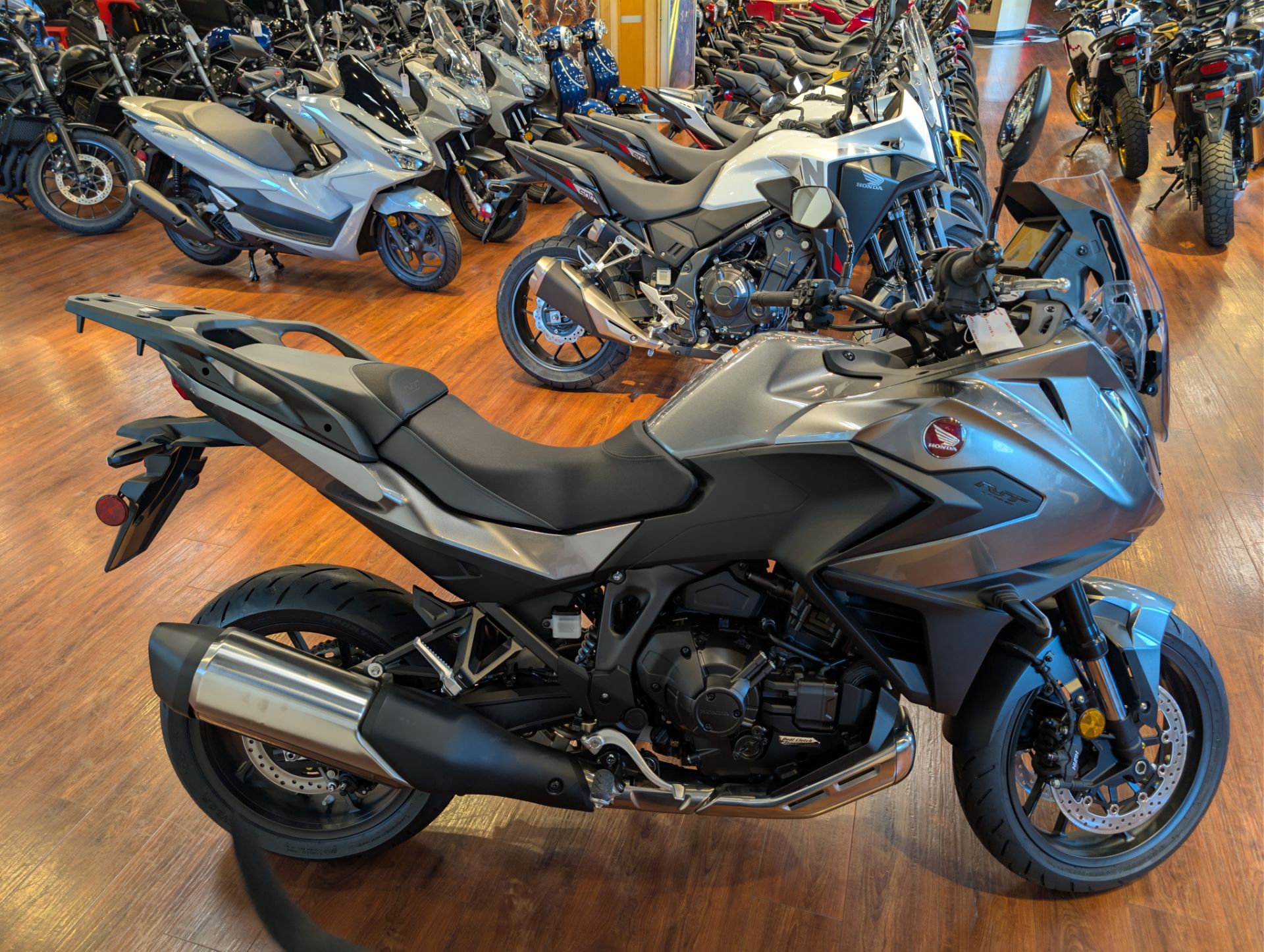 2026 Honda NT1100 DCT 5