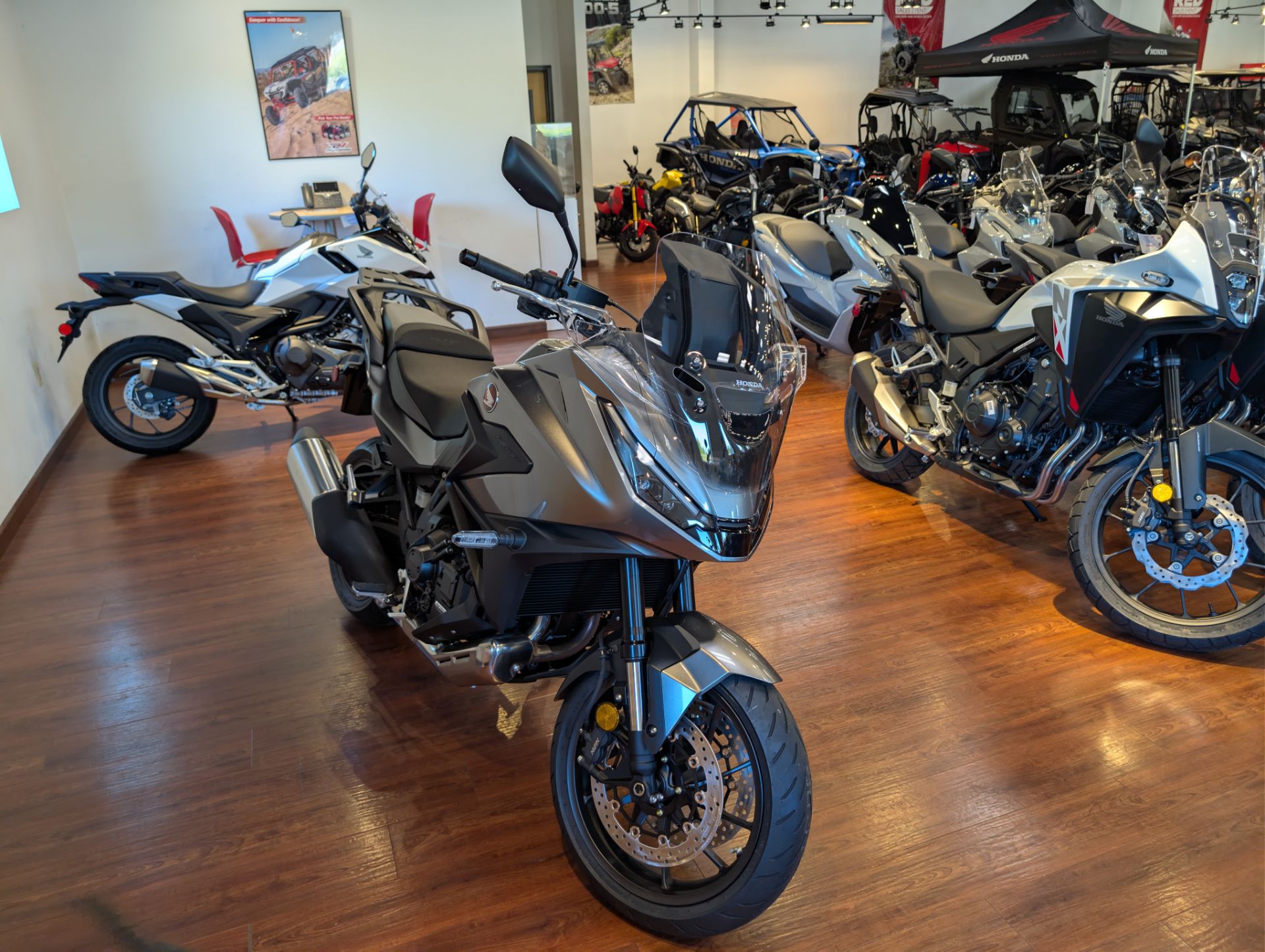 2026 Honda NT1100 DCT 6