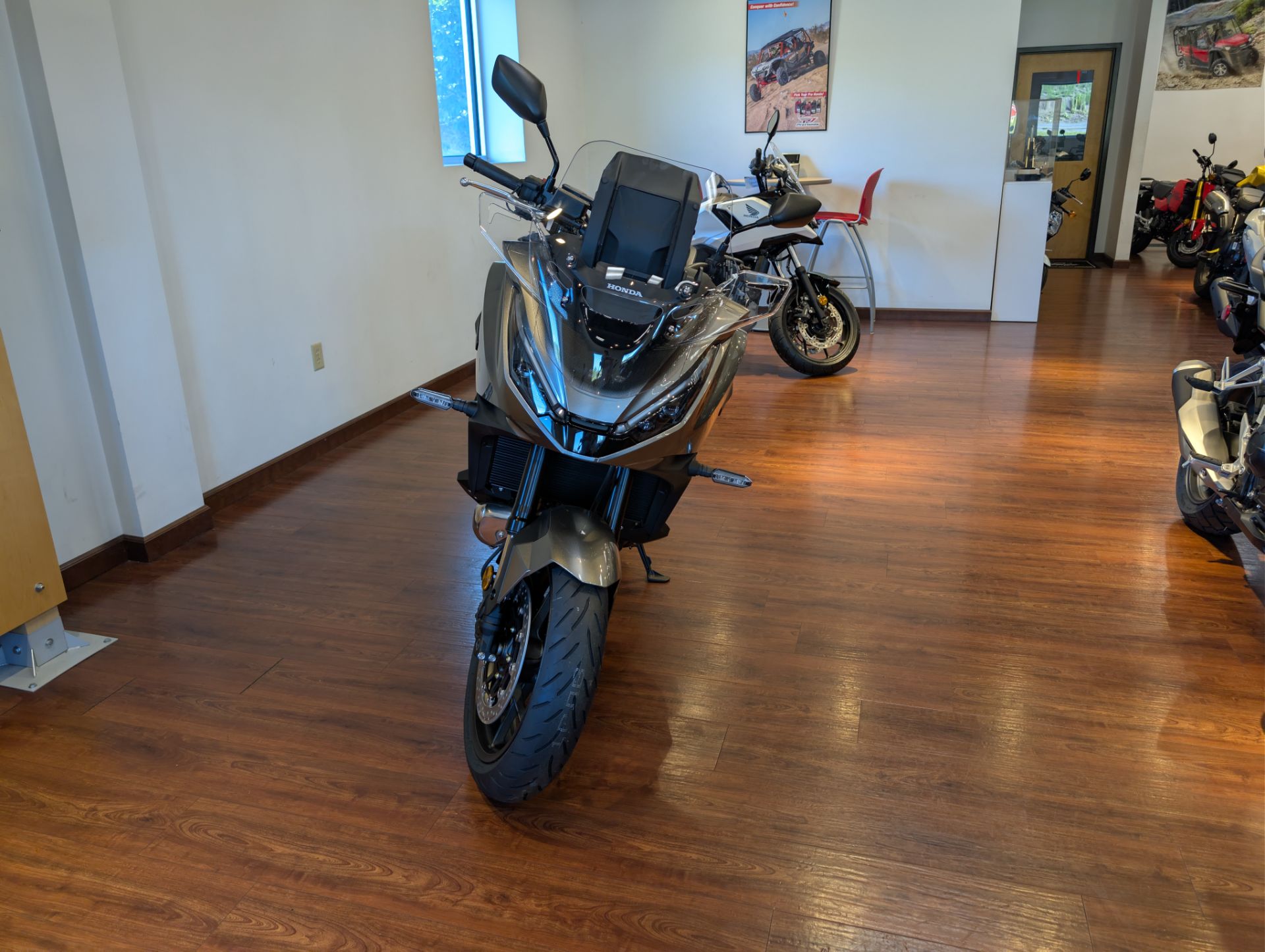 2026 Honda NT1100 DCT 7