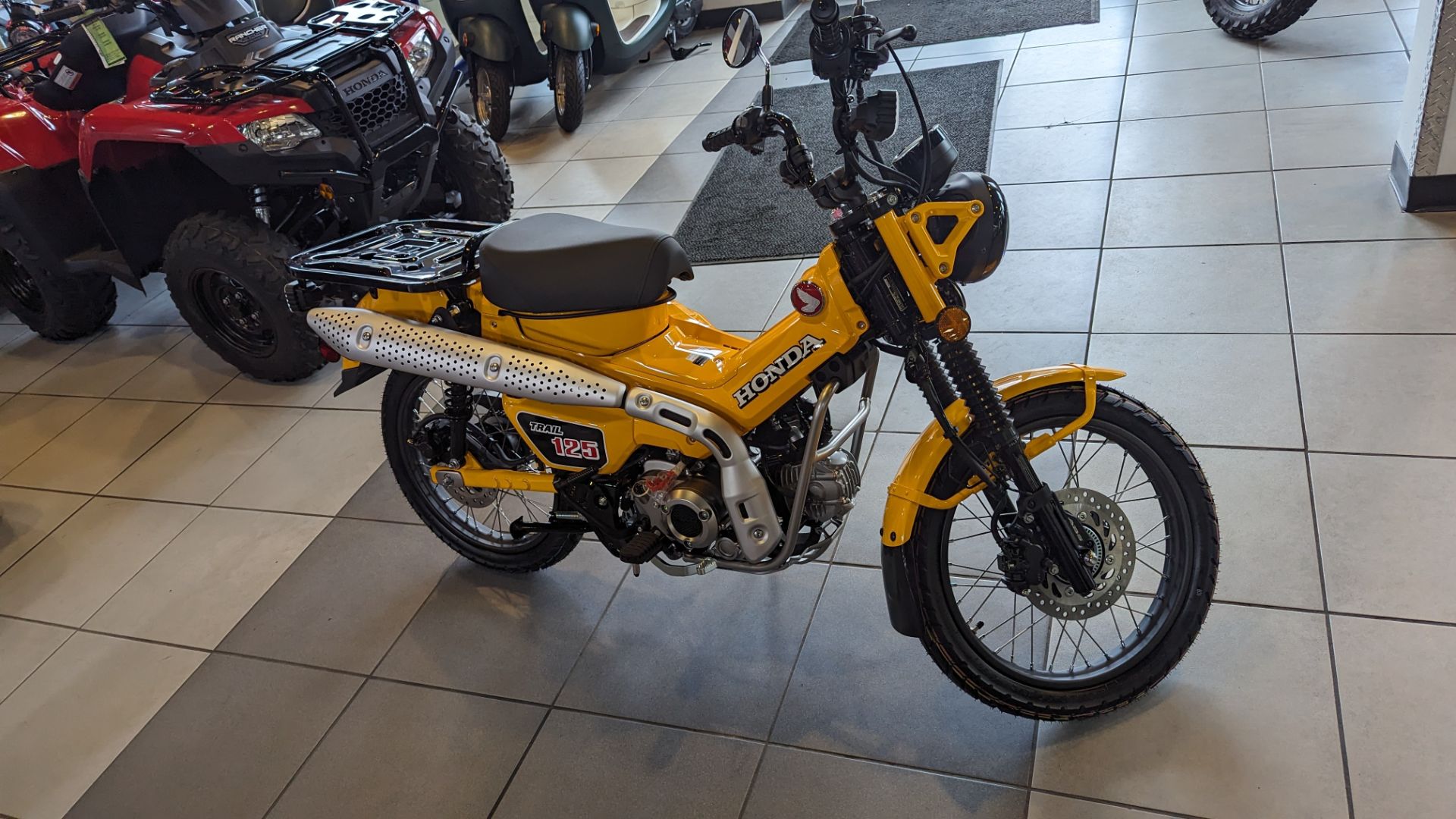 2024 Honda Trail125 7