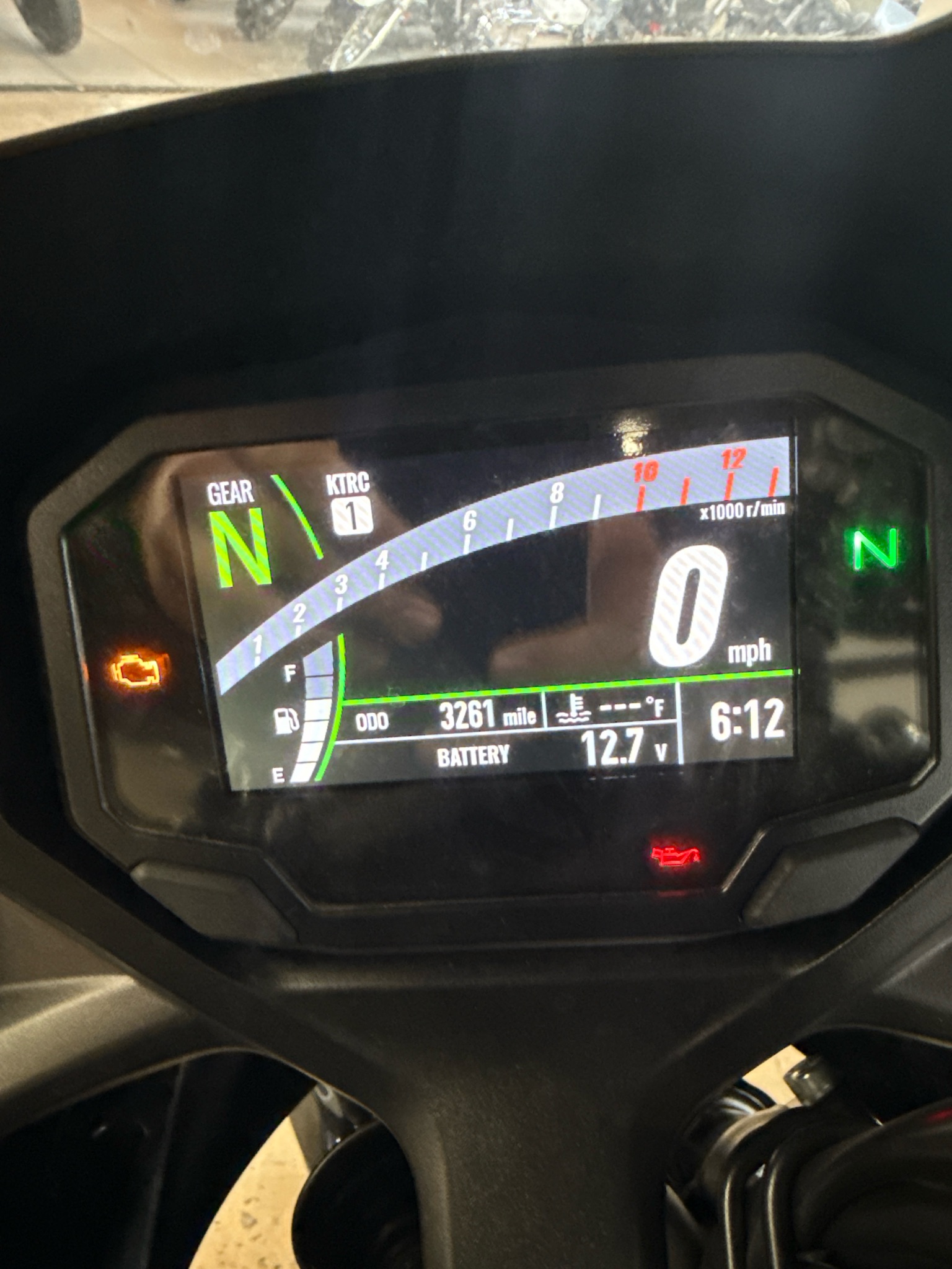 2025 Kawasaki Ninja® 650 9