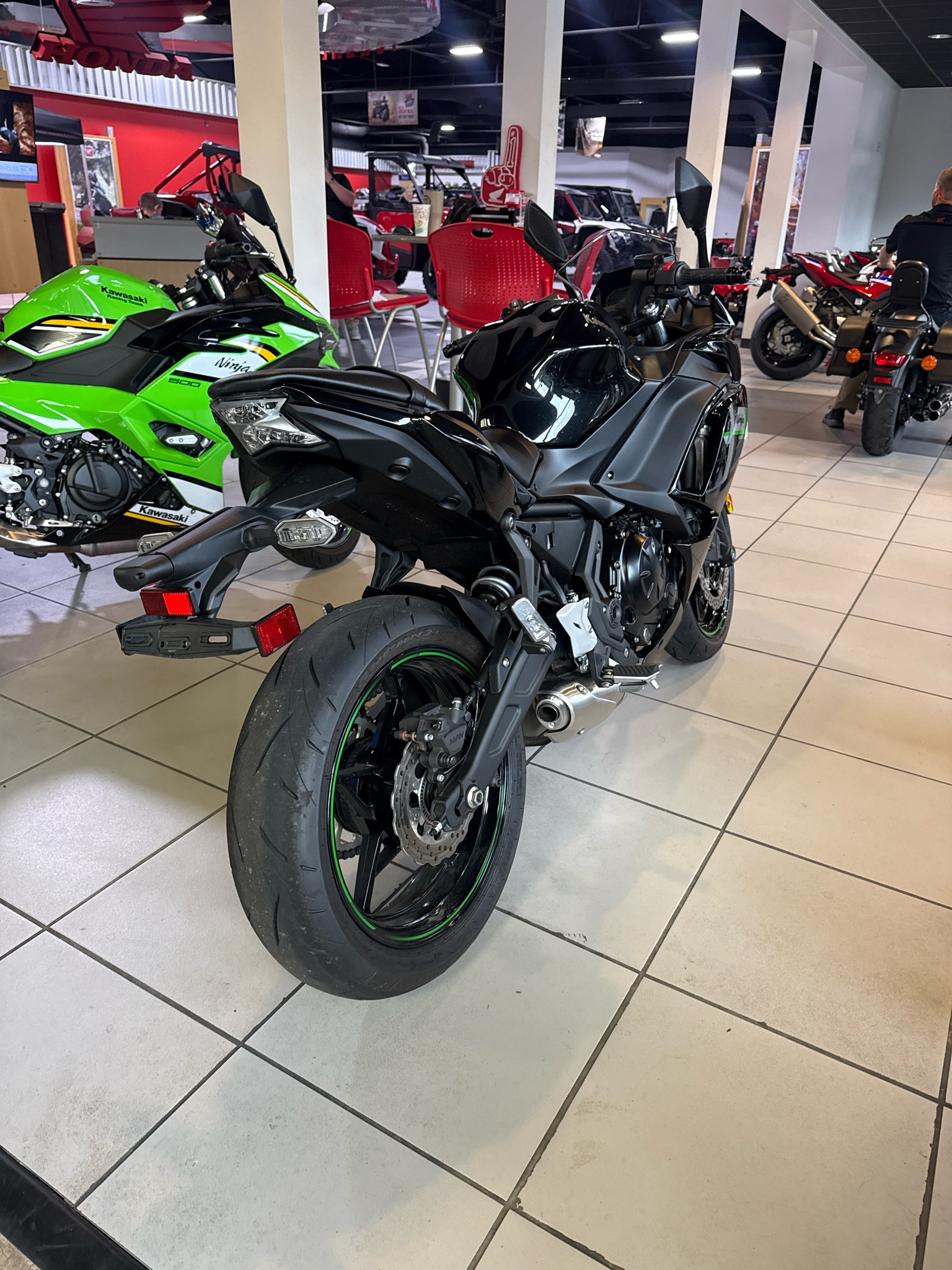 2025 Kawasaki Ninja® 650 6