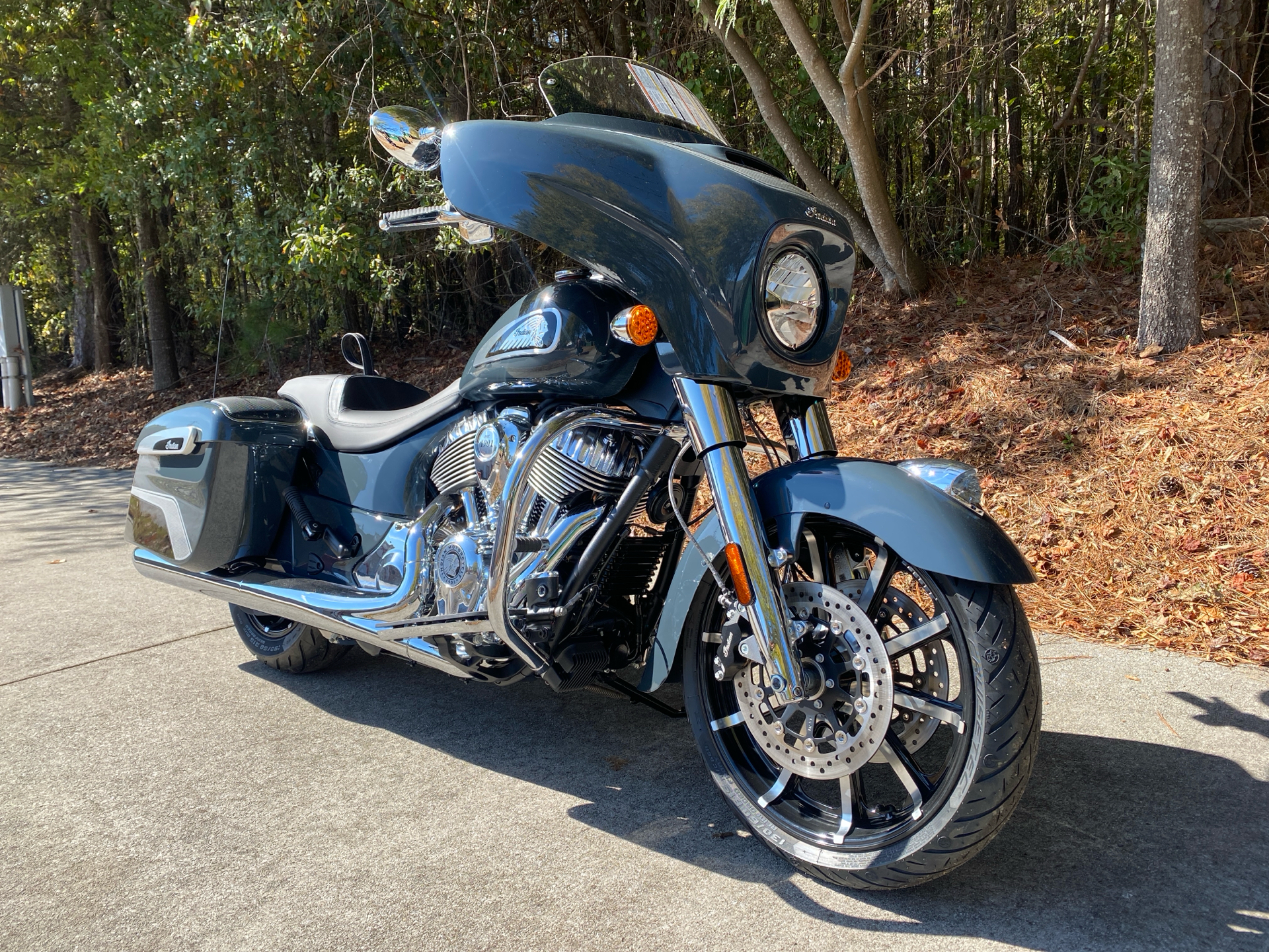New 2025 Indian Motorcycle Chieftain® Limited with PowerBand Audio