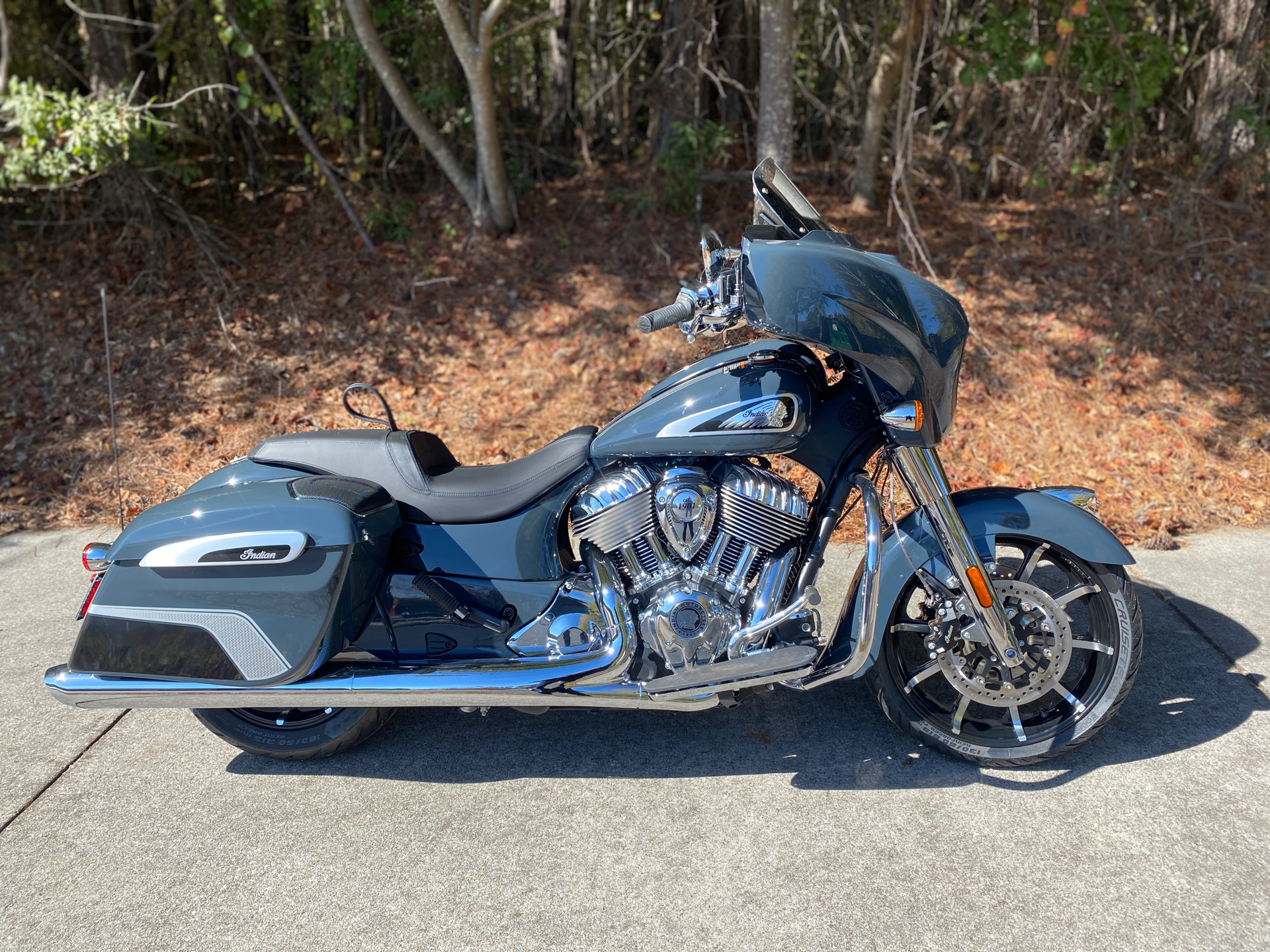 New 2025 Indian Motorcycle Chieftain® Limited with PowerBand Audio