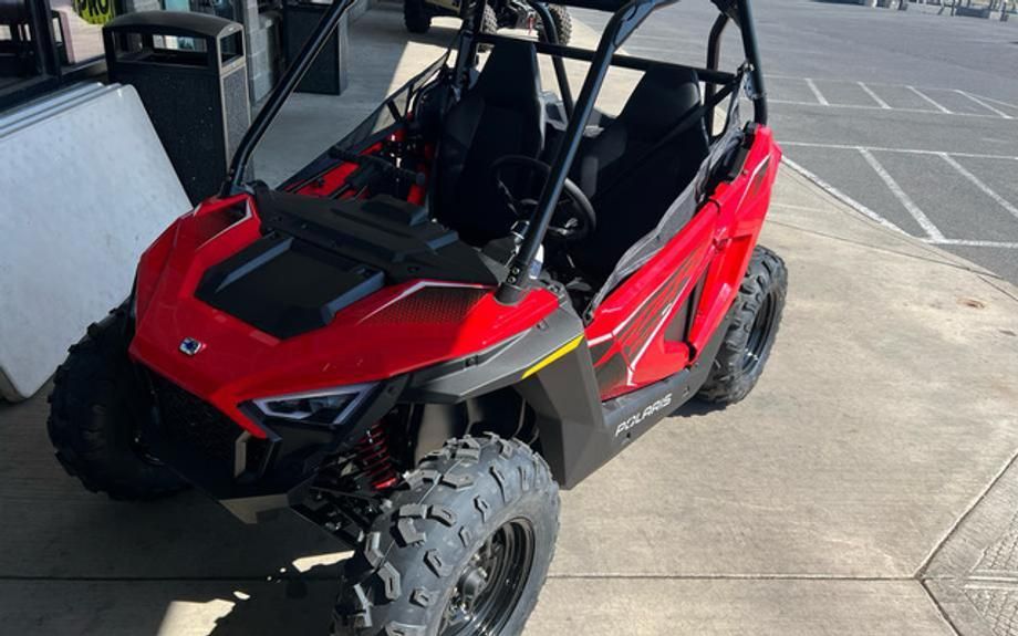 2026 Polaris RZR 200 EFI 1