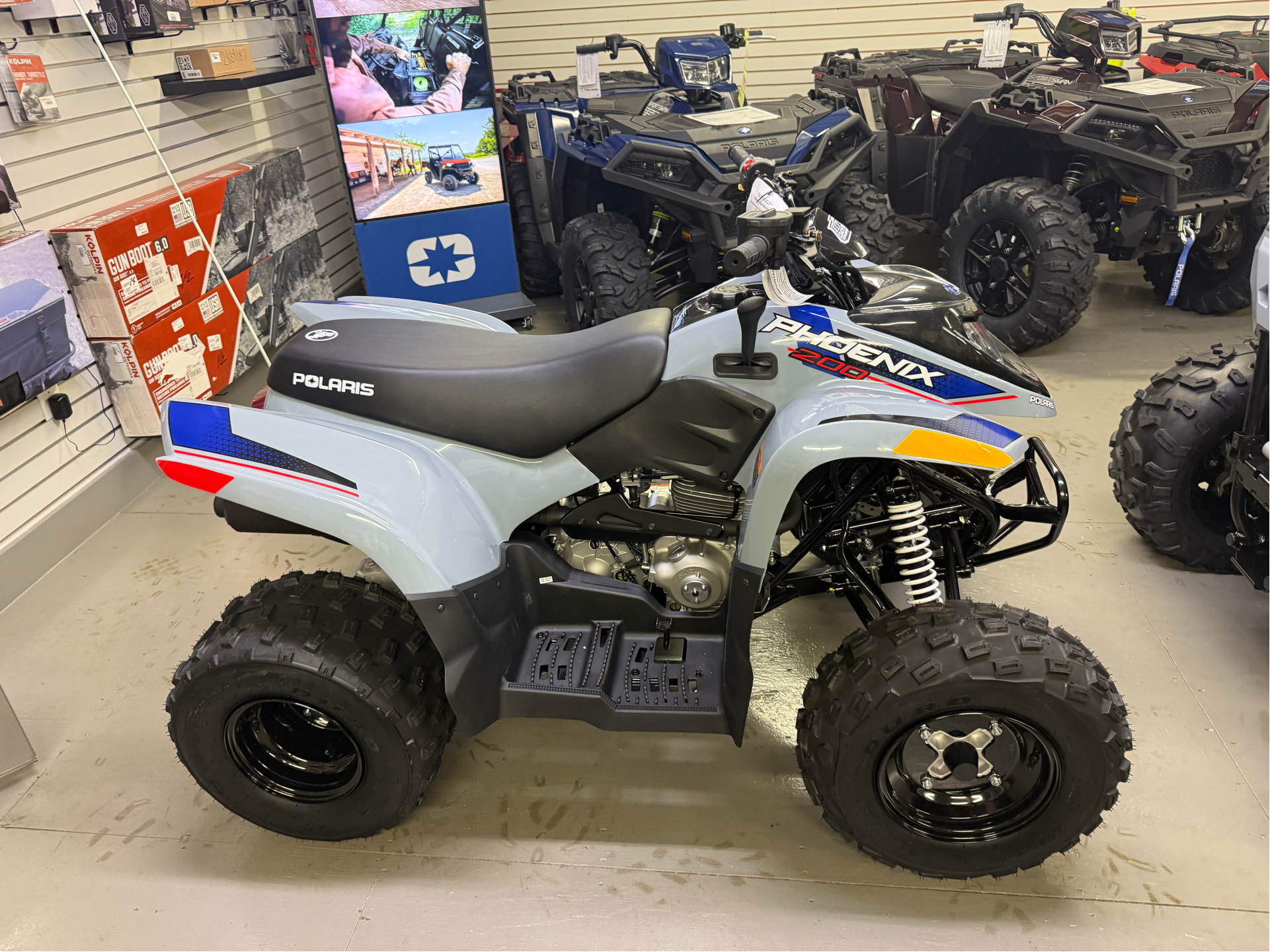 New 2025 Polaris Phoenix 200, Millerstown PA | Specs, Price