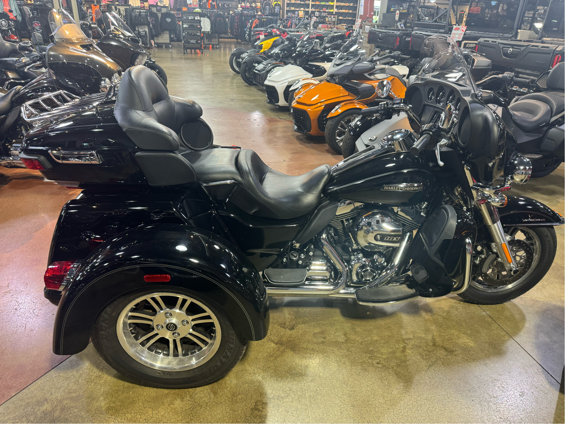 Used 2014 Harley-Davidson Tri Glide® Ultra Vivid Black Trikes in